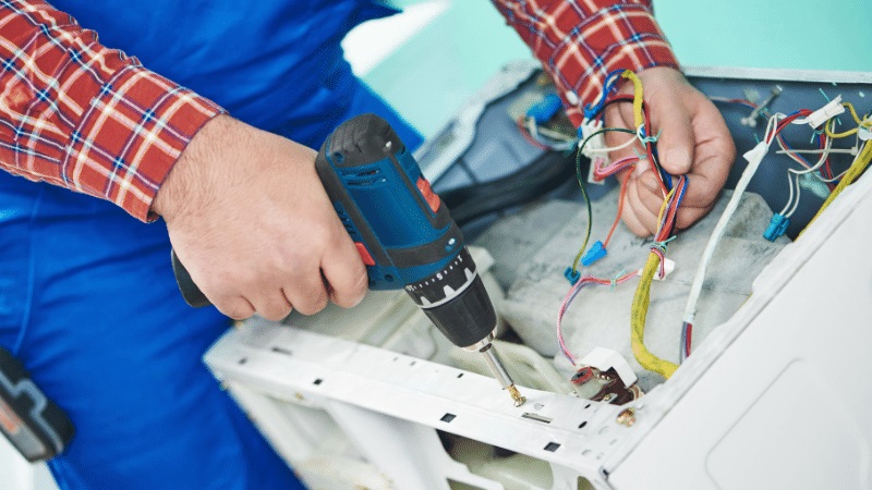Pursaklar Fujitsu Fujitsu çamaşır makinesi kart tamiri – Su almama arızası orijinal parça ile giderildi. - Teknik servis örneği